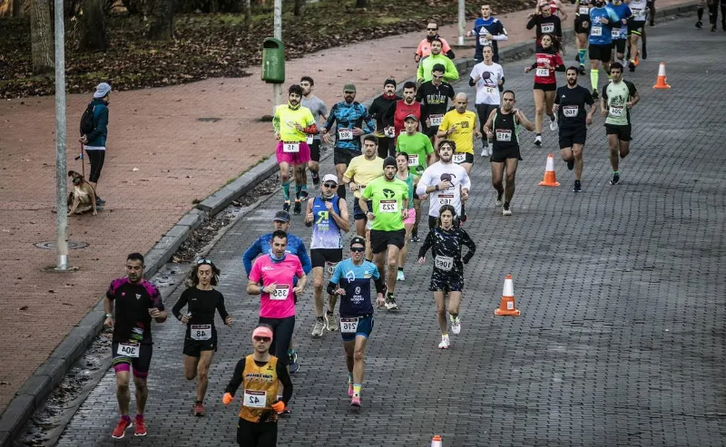 Atletas riojanos destacan en la Media Maratón de Zaragoza